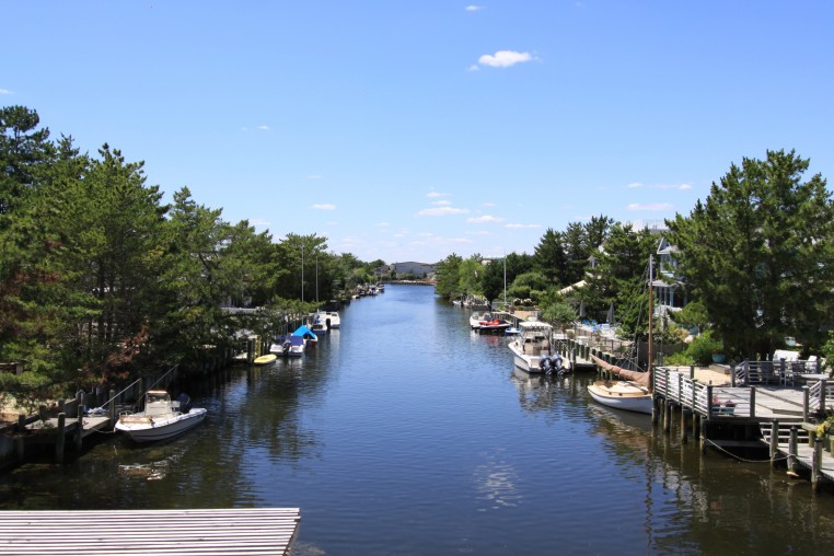 Lagoonfront Properties on Long Beach Island