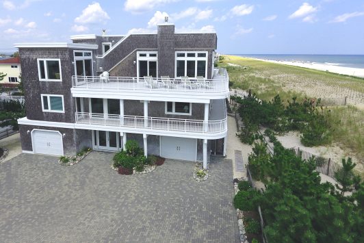 1029-C Oceanfront in North Beach